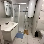 Met Priveparking Apartmán *