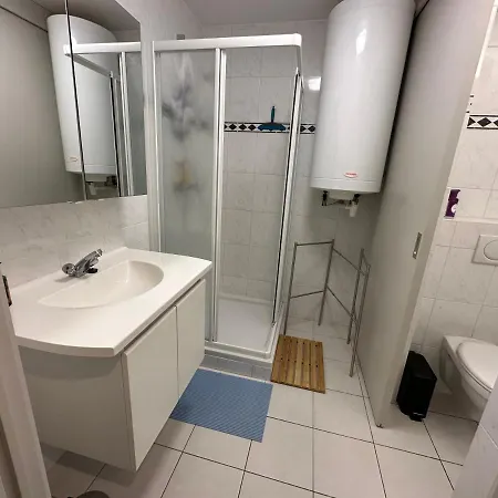 Met Priveparking Apartament *